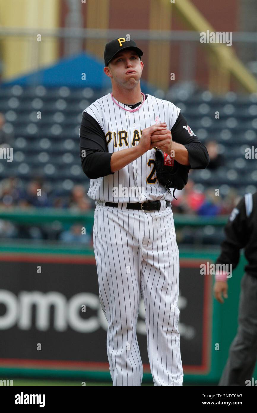 Pittsburgh Pirates pitcher Paul Maholm throws in the first inning ...