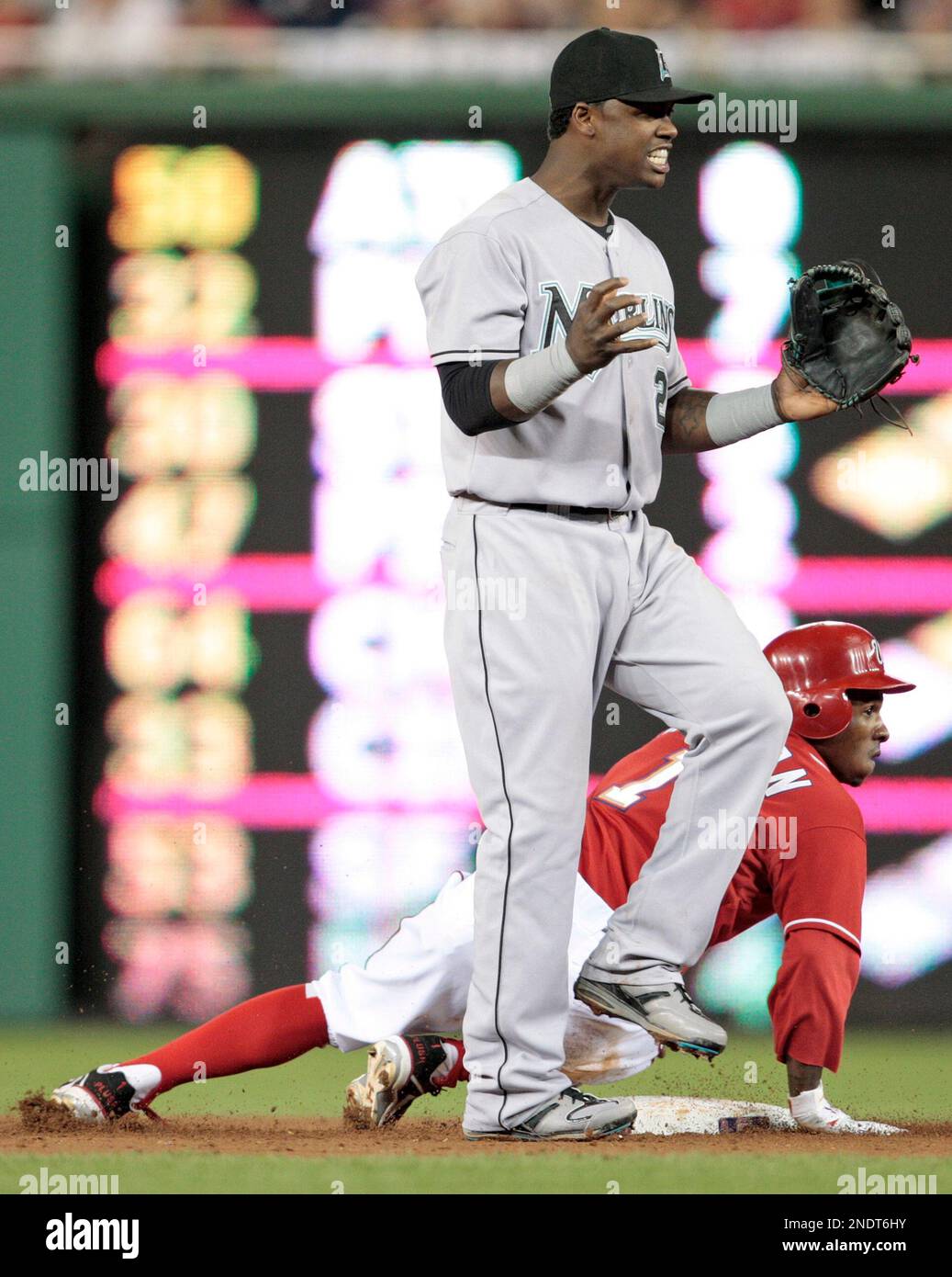 Florida Marlins' Dan Uggla has heated confrontation with Hanley Ramirez  over injury words, early exit - ESPN