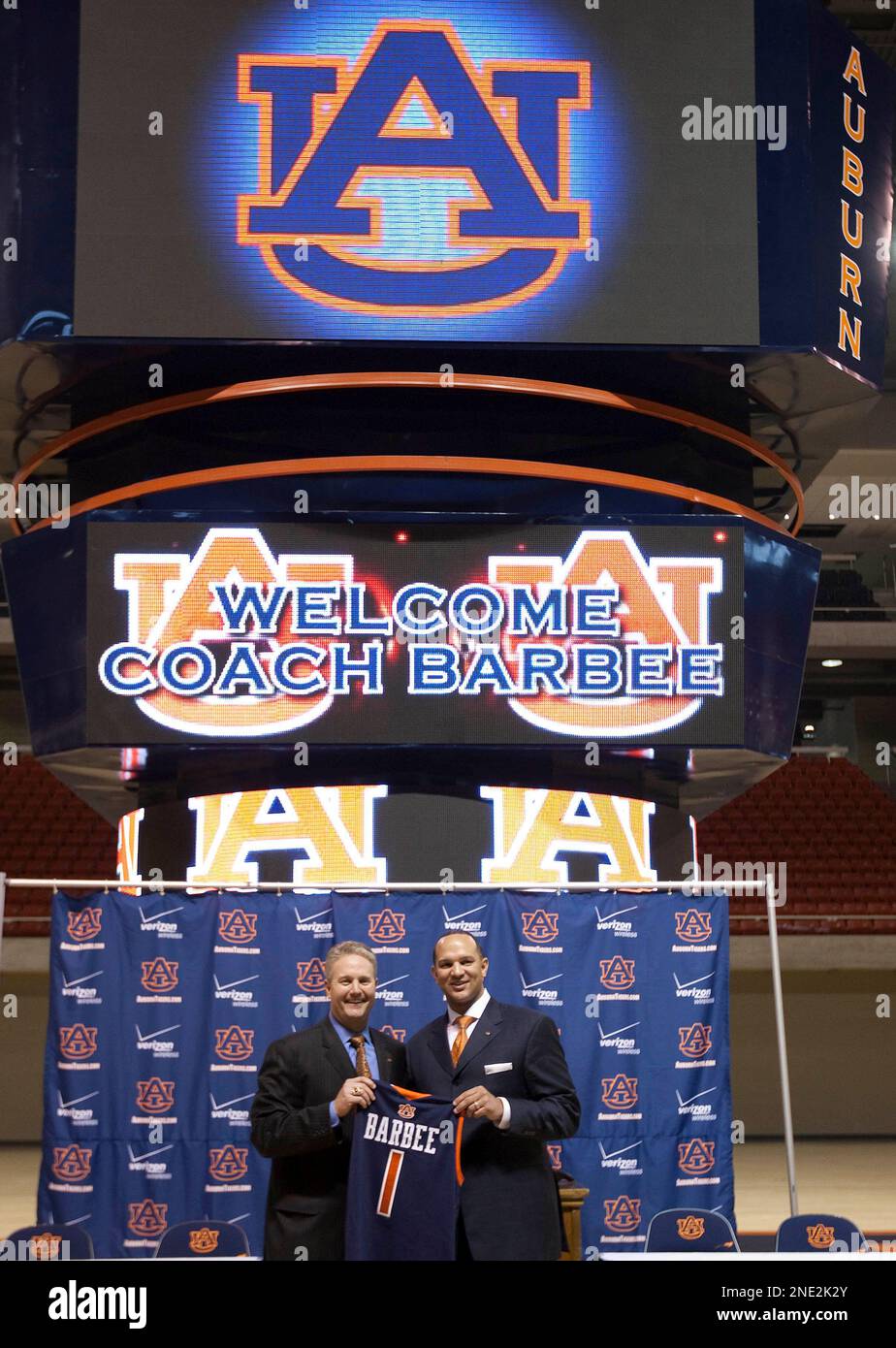 Former UTEP coach Tony Barbee, right, is introduced as the new