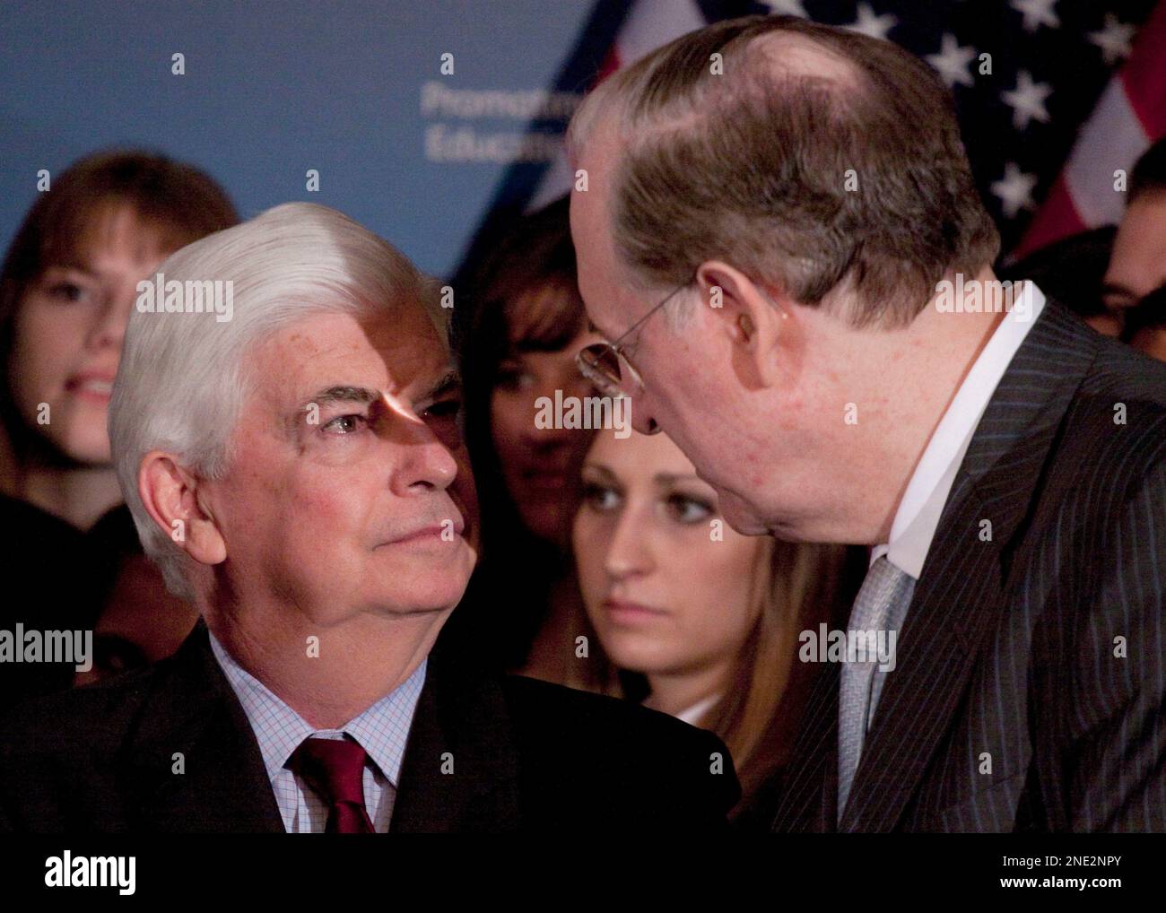 Senate Banking Committee Chairman Sen. Christopher Dodd, D-Conn., left ...