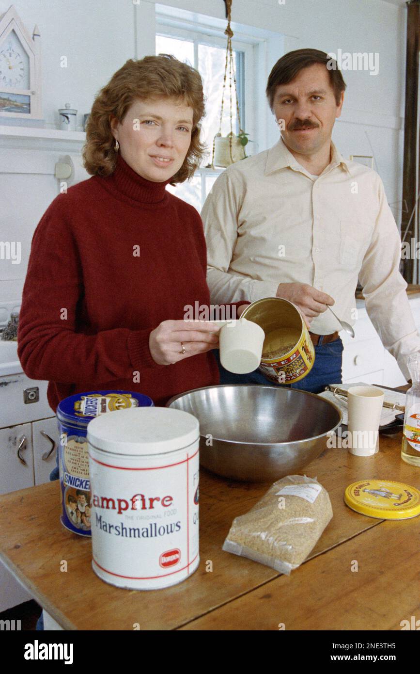 Amy Dacyczyn with husband Jim, Editors of Tightwad Gazette making