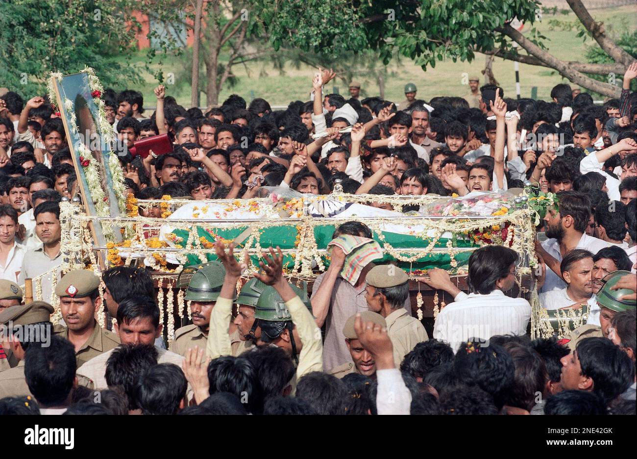 Funeral De Rajiv Gandhi INDIA FUNERAL OF RAJIV GANDHI Stock Photo