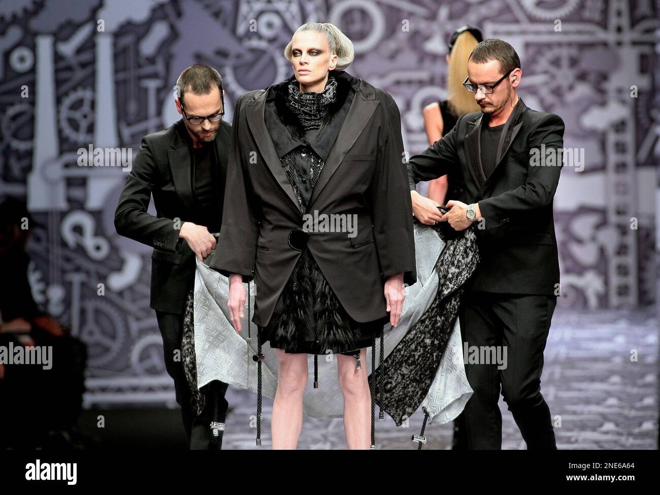 Dutch fashion designers Viktor Horstin, left, and Rolf Snoeren, right ...