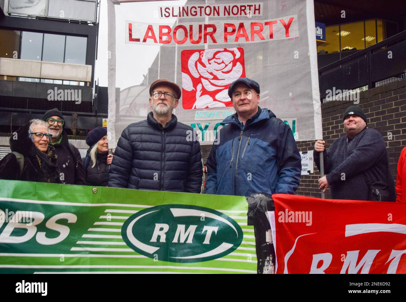 London, UK. 7th January 2023. Former Labour leader Jeremy Corbyn and RMT (Rail, Maritime and Transport workers union) general secretary Mick Lynch joins the picket at Euston Station as national rail strikes continue. Stock Photo