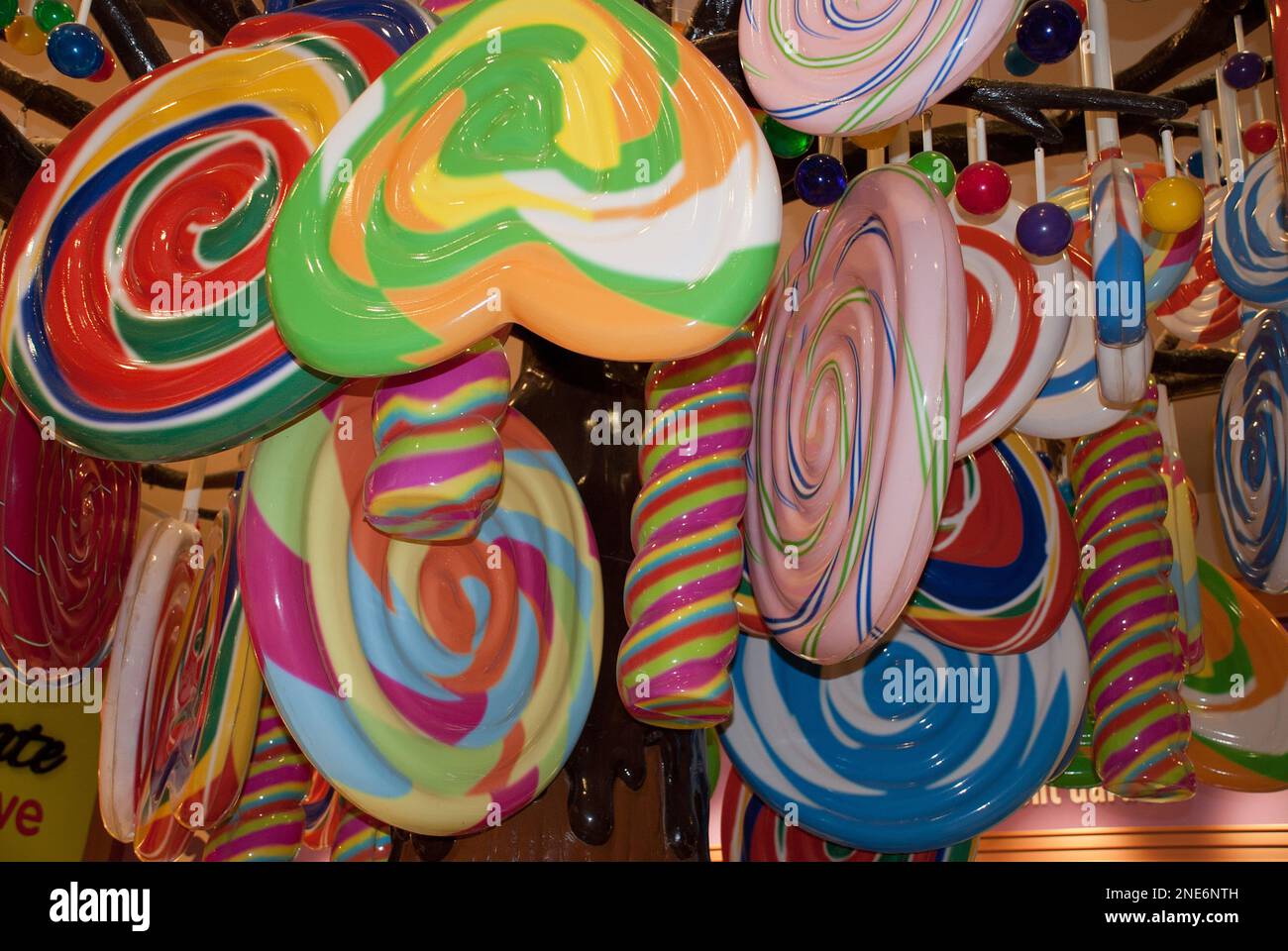 Worlds largest candy shop dubai hires stock photography and images Alamy