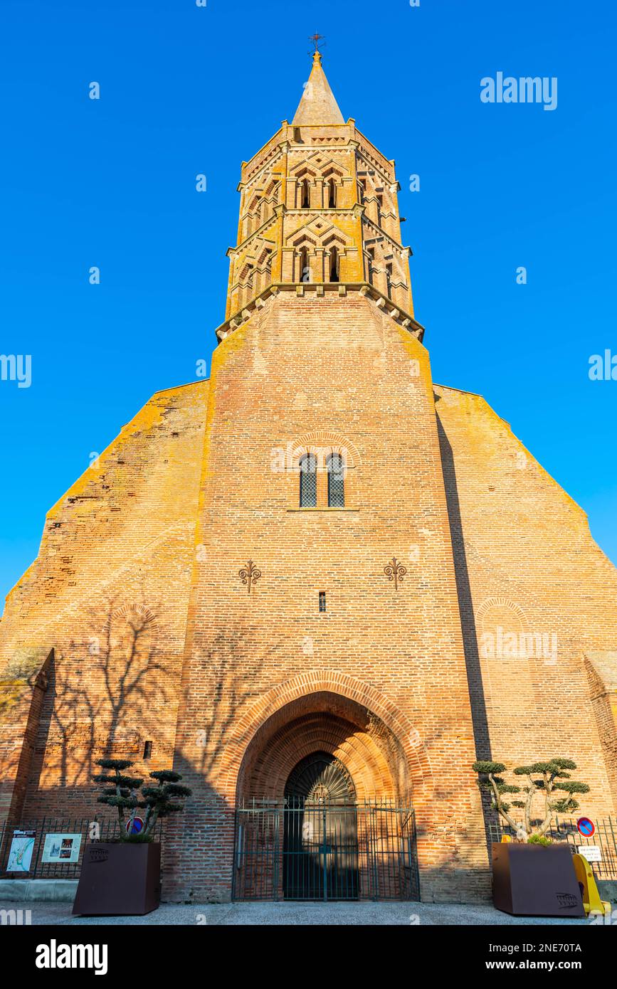 Notre-Dame-de-la-Jonquière church, in the Toulouse style, in Isle sur Tarn, in the Tarn, in Occitanie, France Stock Photo