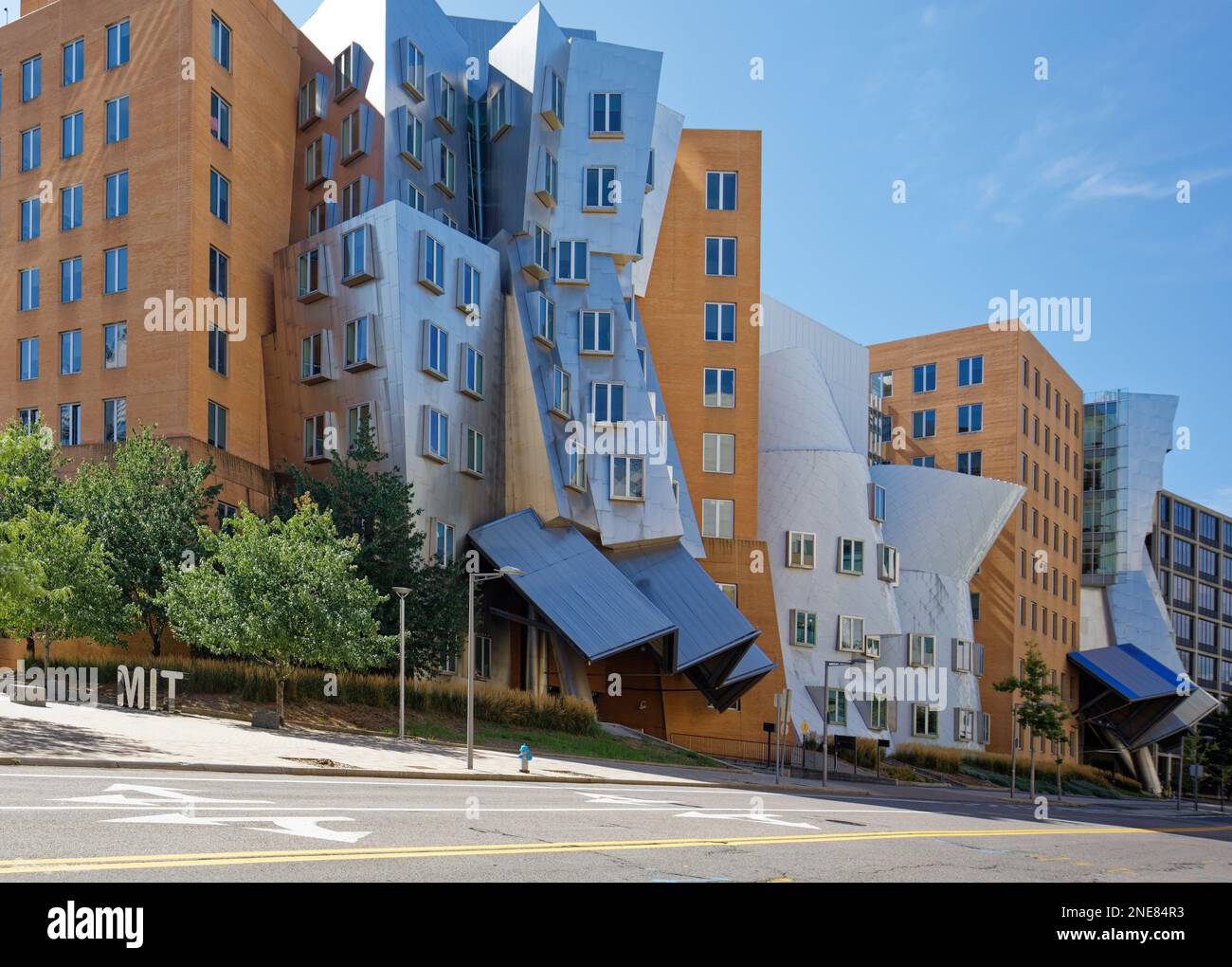 MIT’S “geek palace” – Ray and Maria Stata Center for Computer, Information, and Intelligence Sciences – is designed to challenge ordinary thinking. Stock Photo