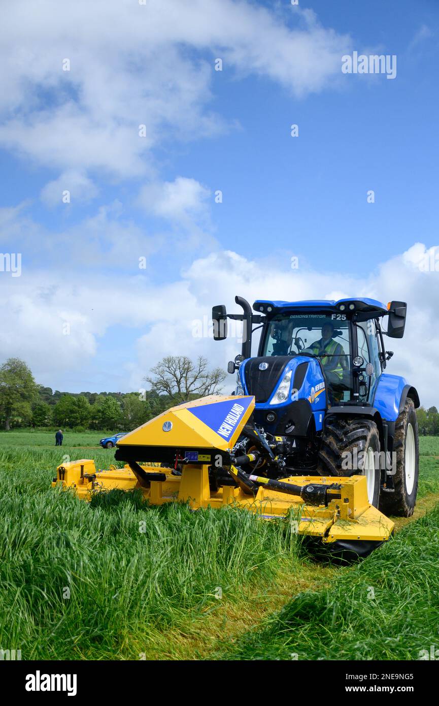 Front mower for tractor new arrivals