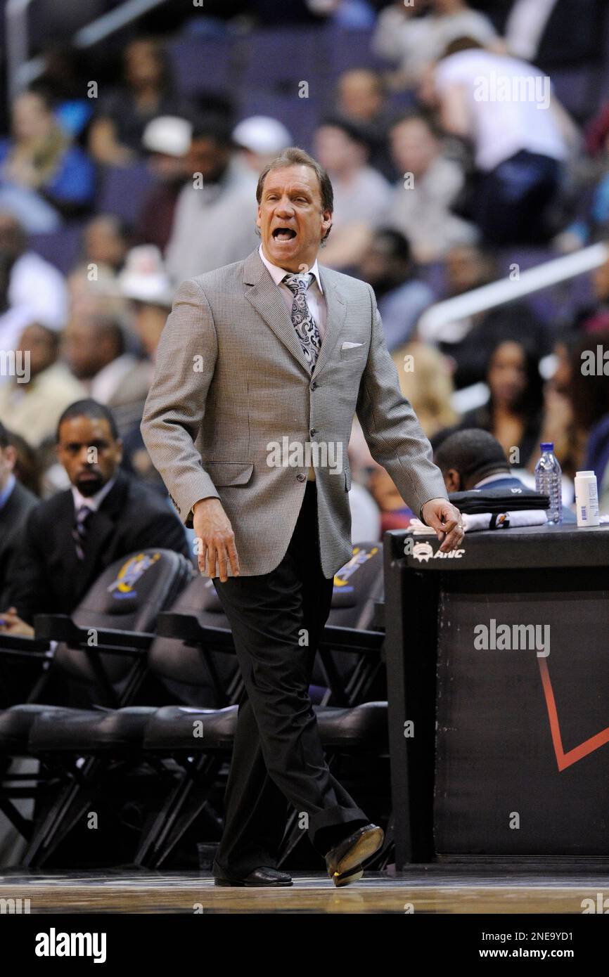 Washington Wizards head coach Flip Saunders during an NBA basketball