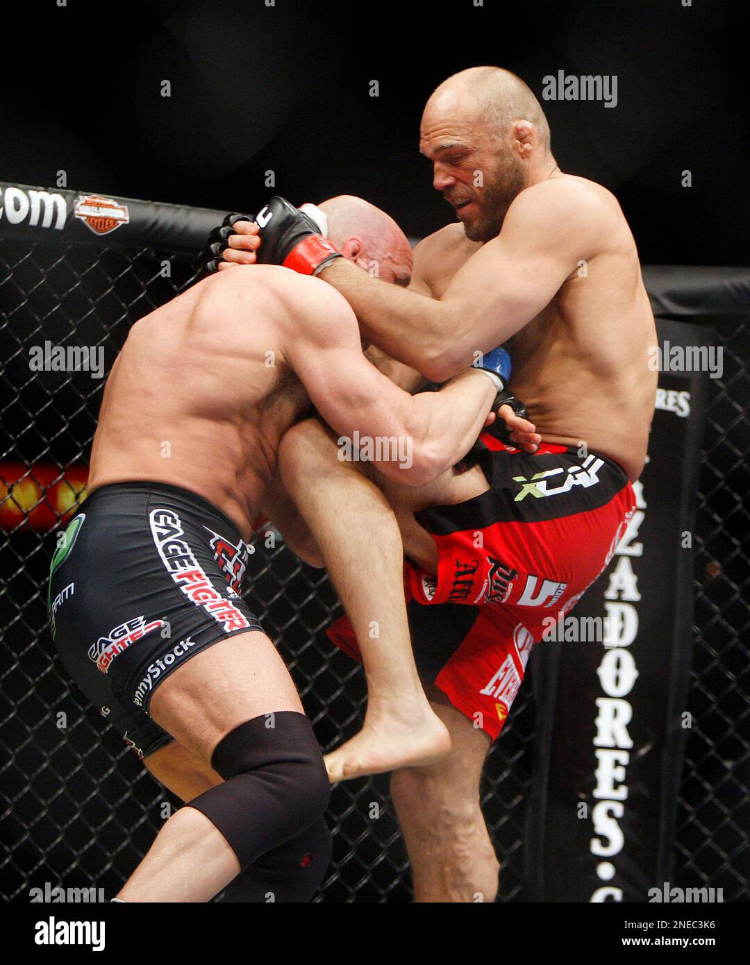 randy-couture-vs-mark-coleman