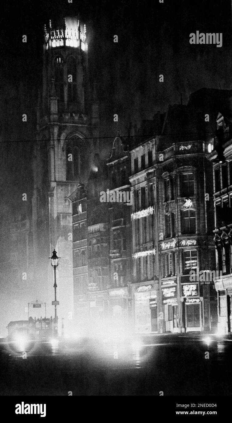 Scene at the height of the fire blitz attempted by German raiders ...