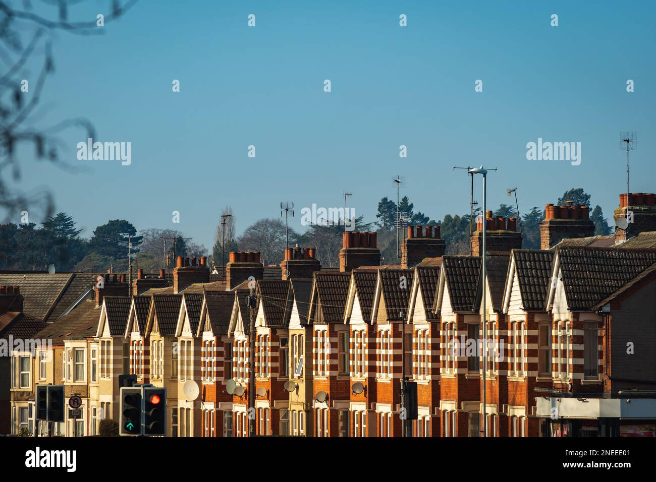Row terrace red brick houses in england uk Stock Photo - Alamy