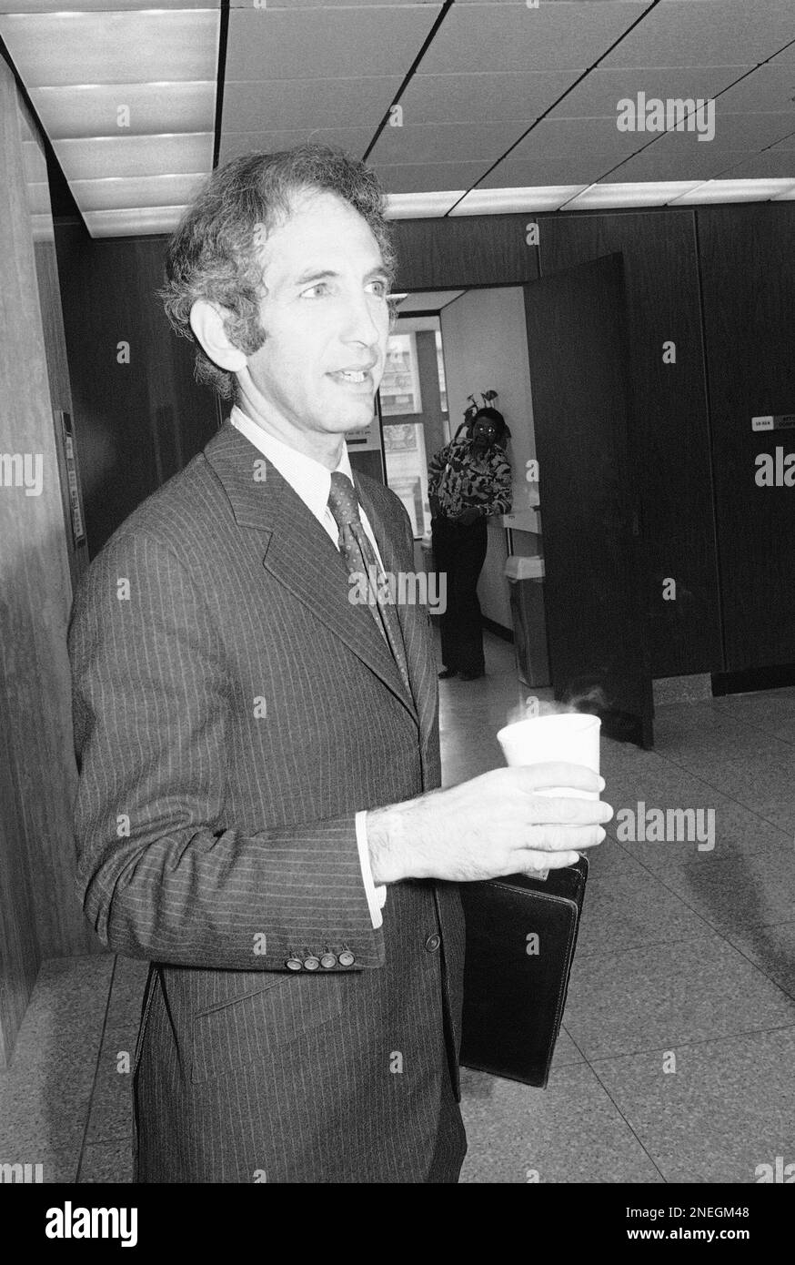 Daniel Ellsberg, left, and Dr. Lewis Fielding, his former psychiatrist