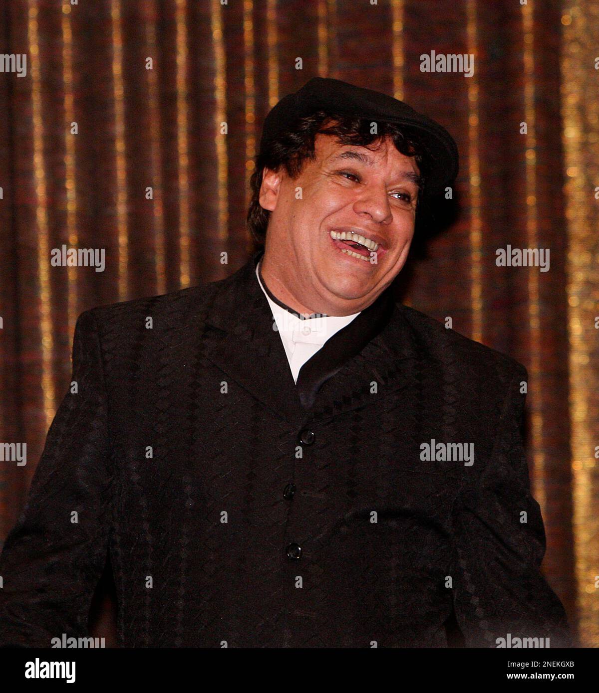 Juan Gabriel laughs during an unveiling for his star to be included Las