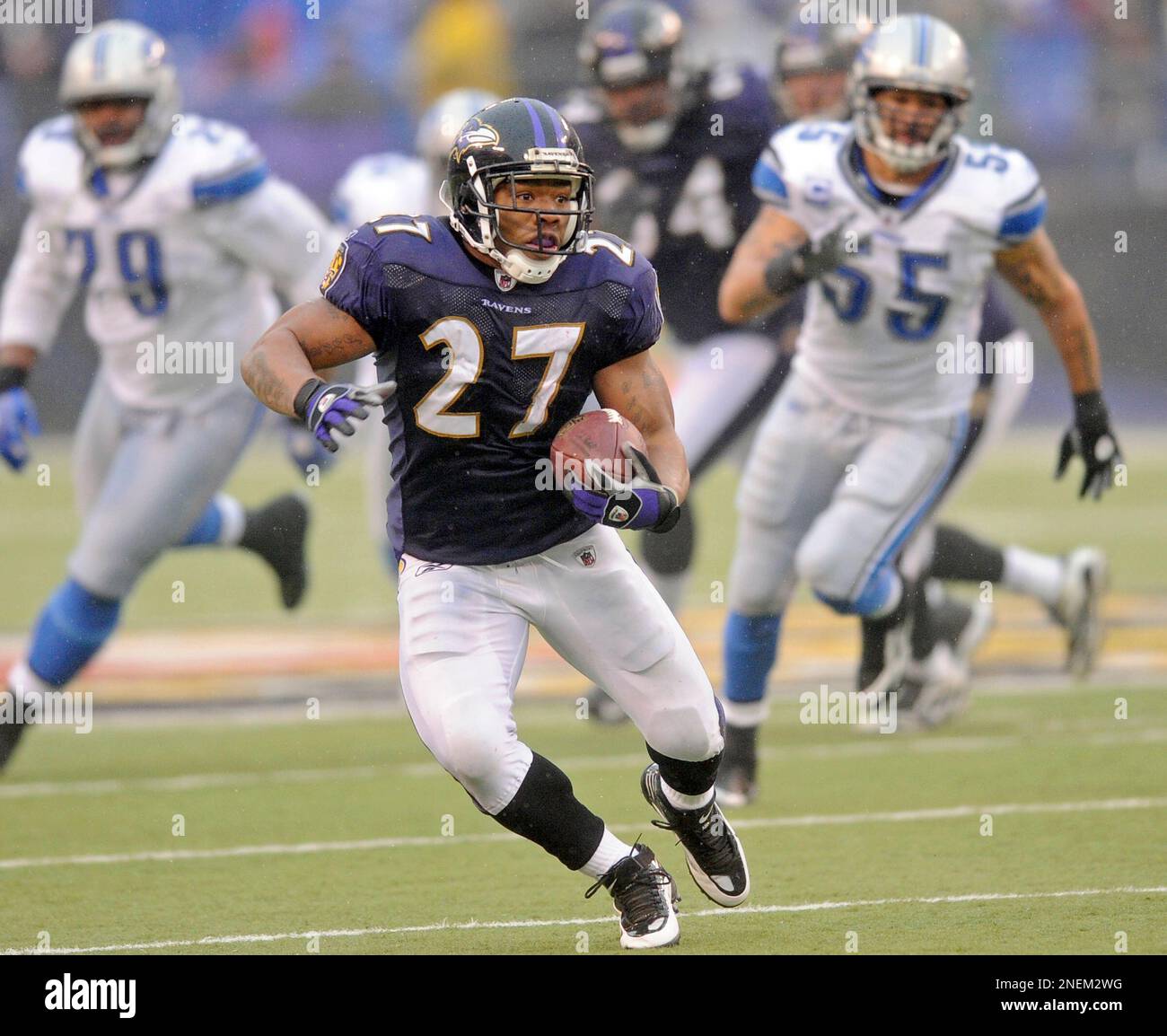 Baltimore Ravens offensive tackle Michael Oher walks on the field before  the NFL football game against the Detroit Lions, Sunday, Dec. 13, 2009, in  Baltimore. (AP Photo/Nick Wass Stock Photo - Alamy