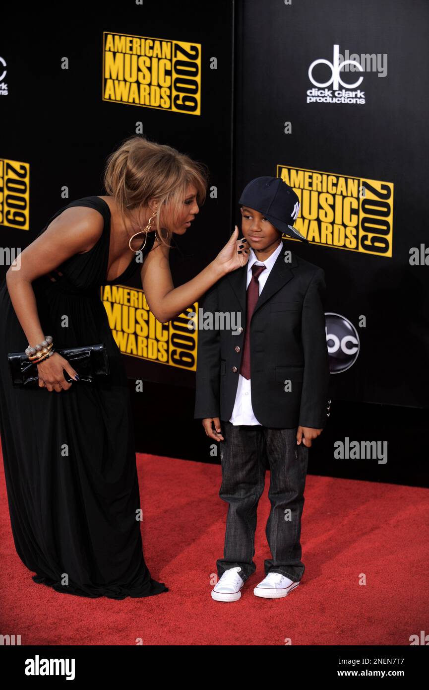 Toni Braxton and son arrive at the 37th Annual American Music Awards on ...