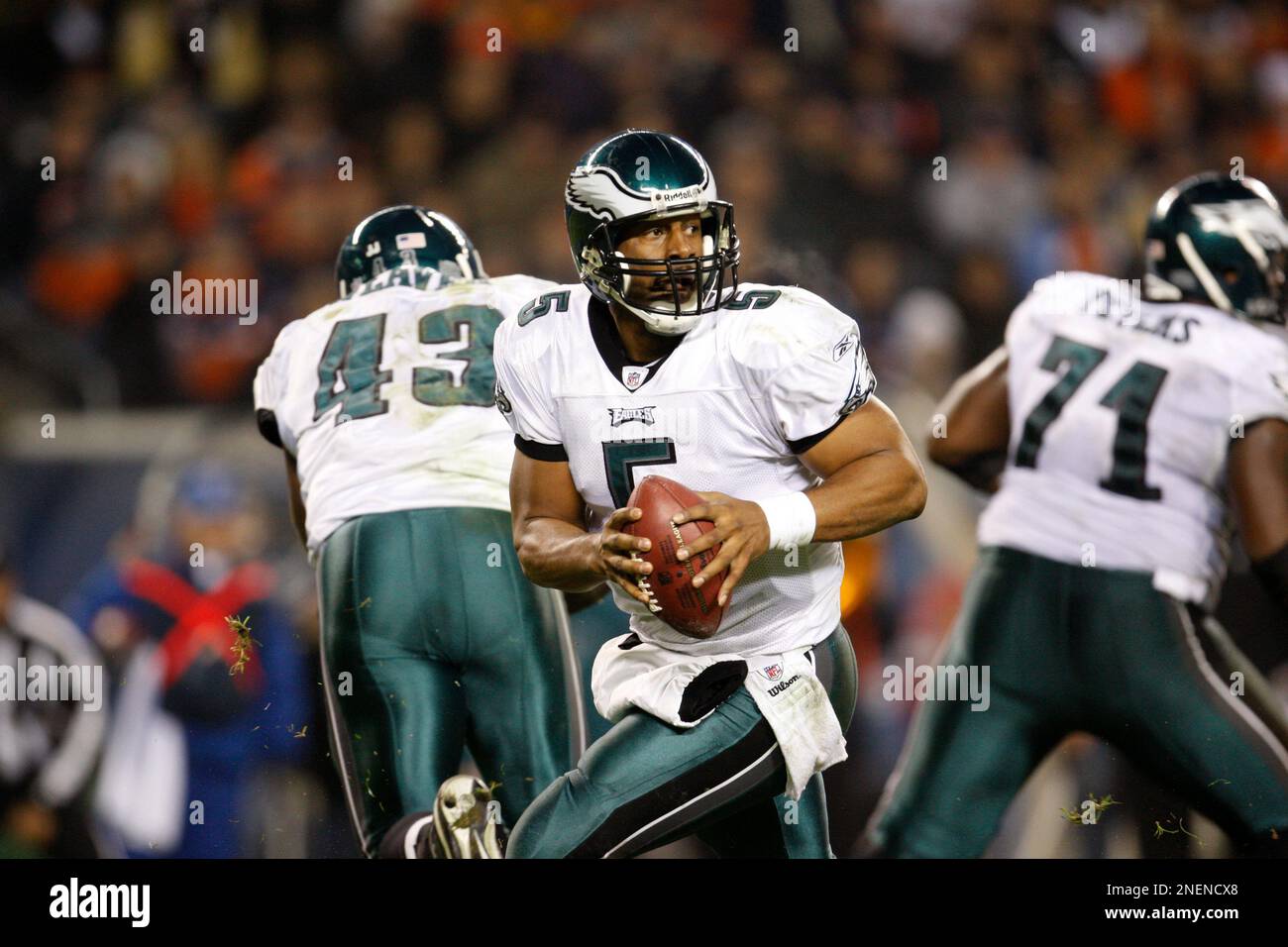 Philadelphia Eagles quarterback Donovan McNabb (5) looks for a receiver