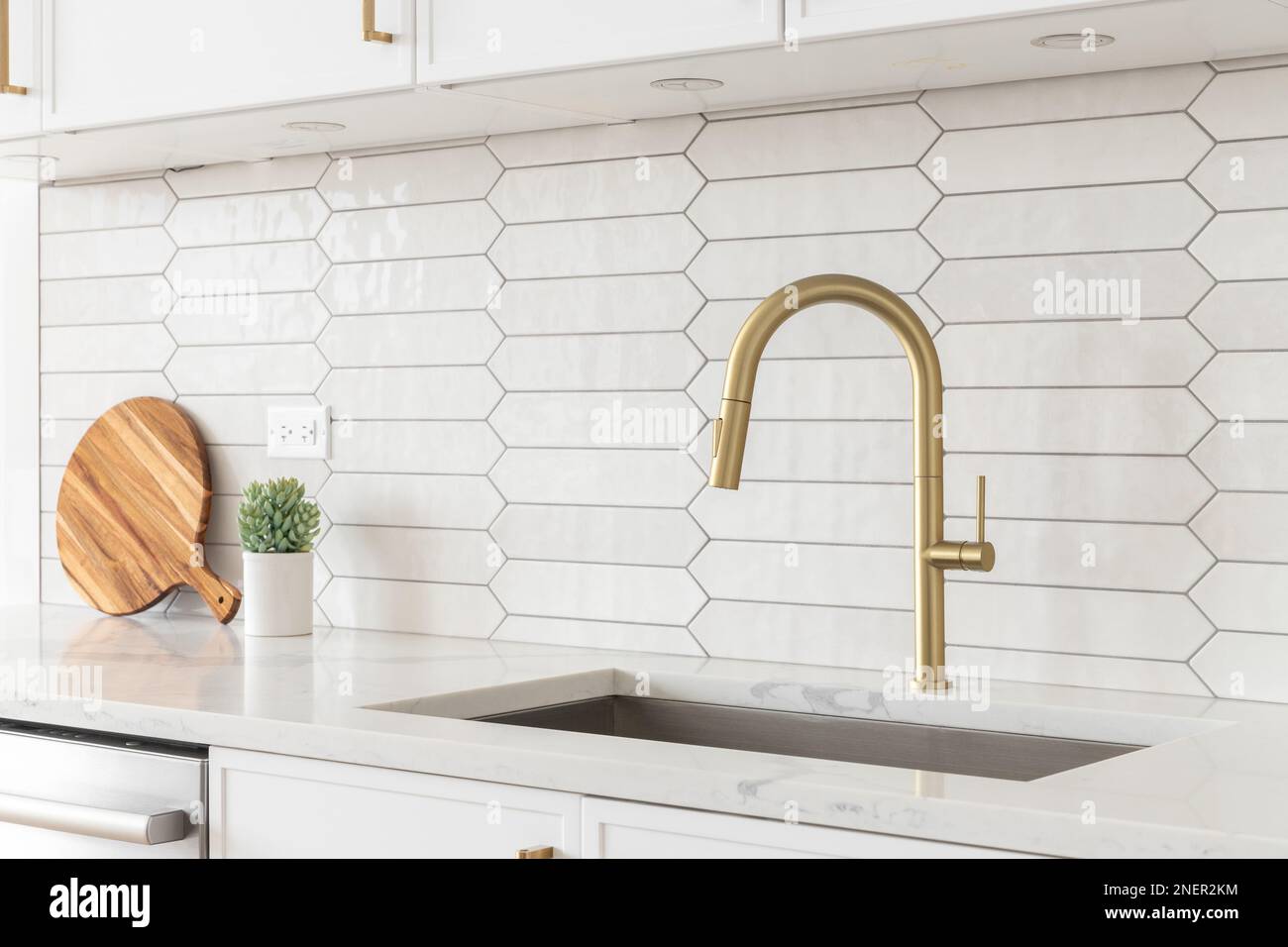 Tile backsplash hi-res stock photography and images - Alamy