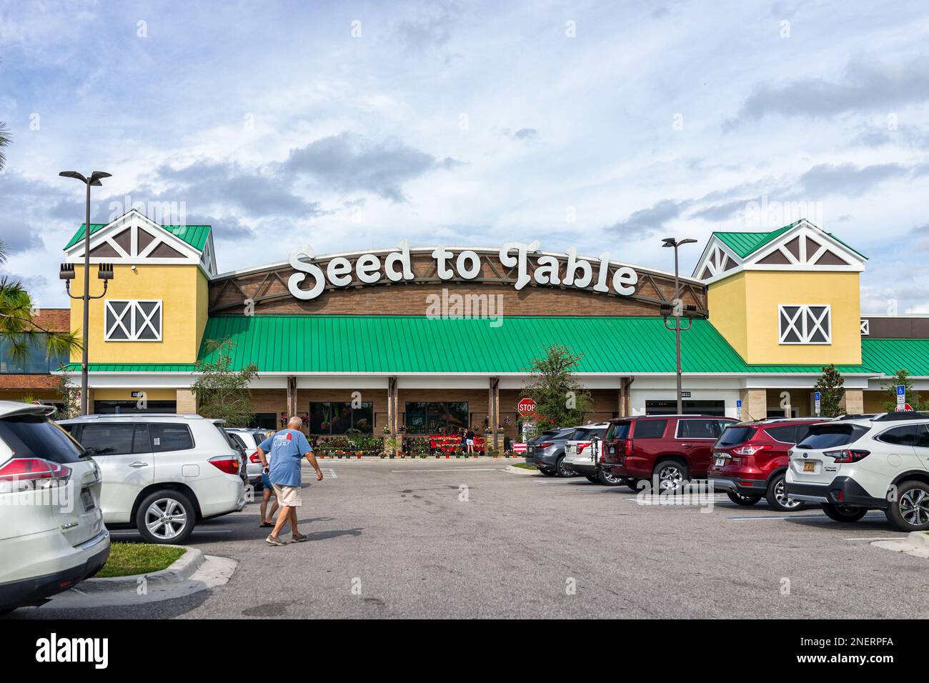 Naples, USA November 17, 2021 Oakes farms Seed to Table grocery