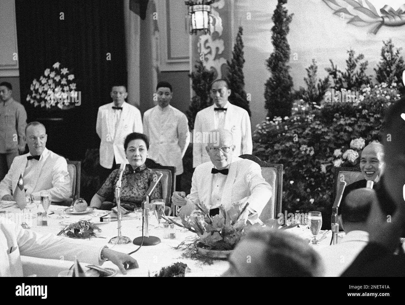 President Eisenhower sits beside Madame Chiang Kai-Shek at State Dinner ...