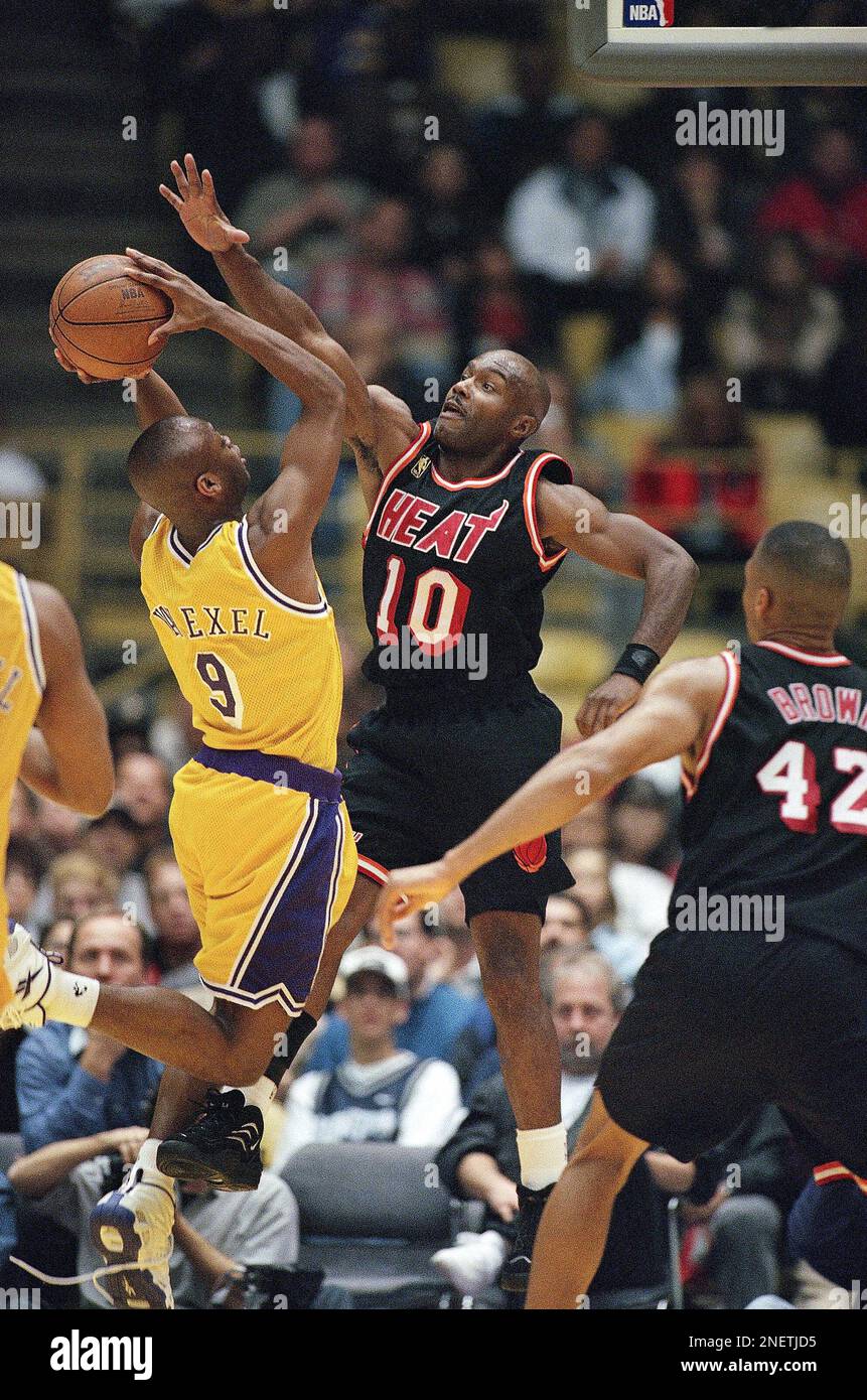The Los Angeles Lakers Nick Van Exel goes up for a shot