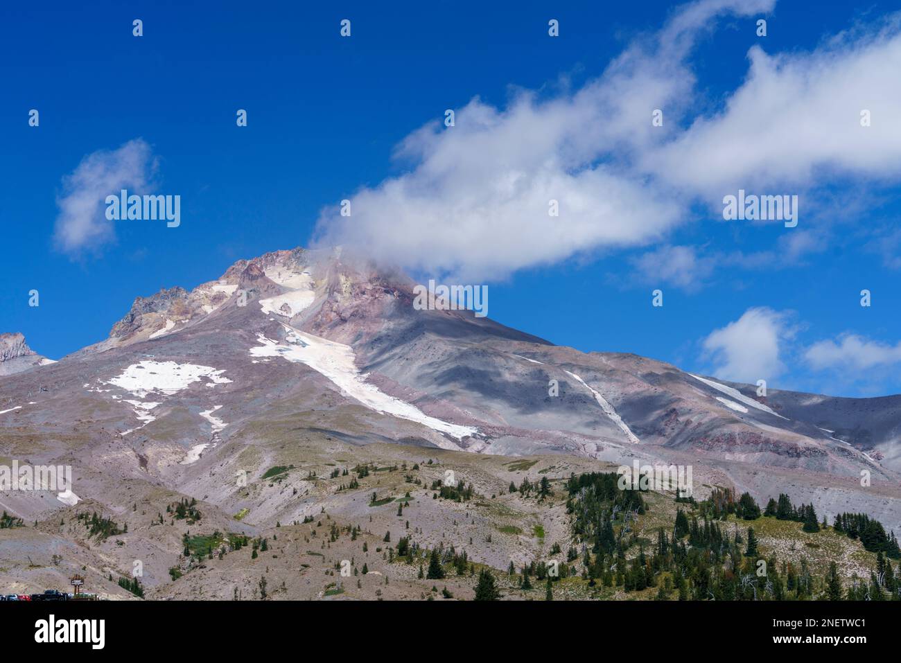 Mount Hood, active volcano in Oregon, United States Stock Photo - Alamy