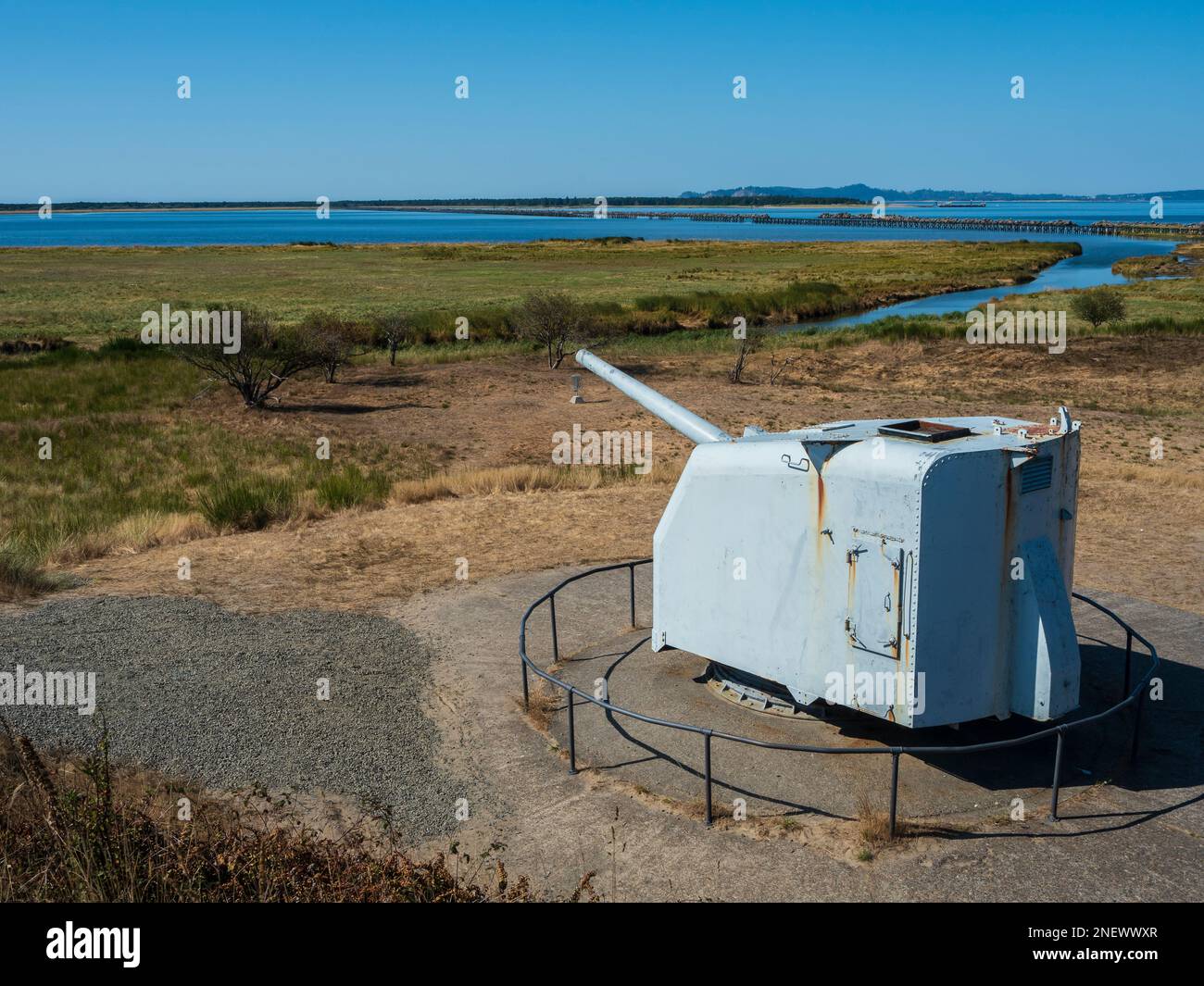 Five-inch naval gun, Battery 245, Fort Stevens State Park, Oregon. Stock Photo