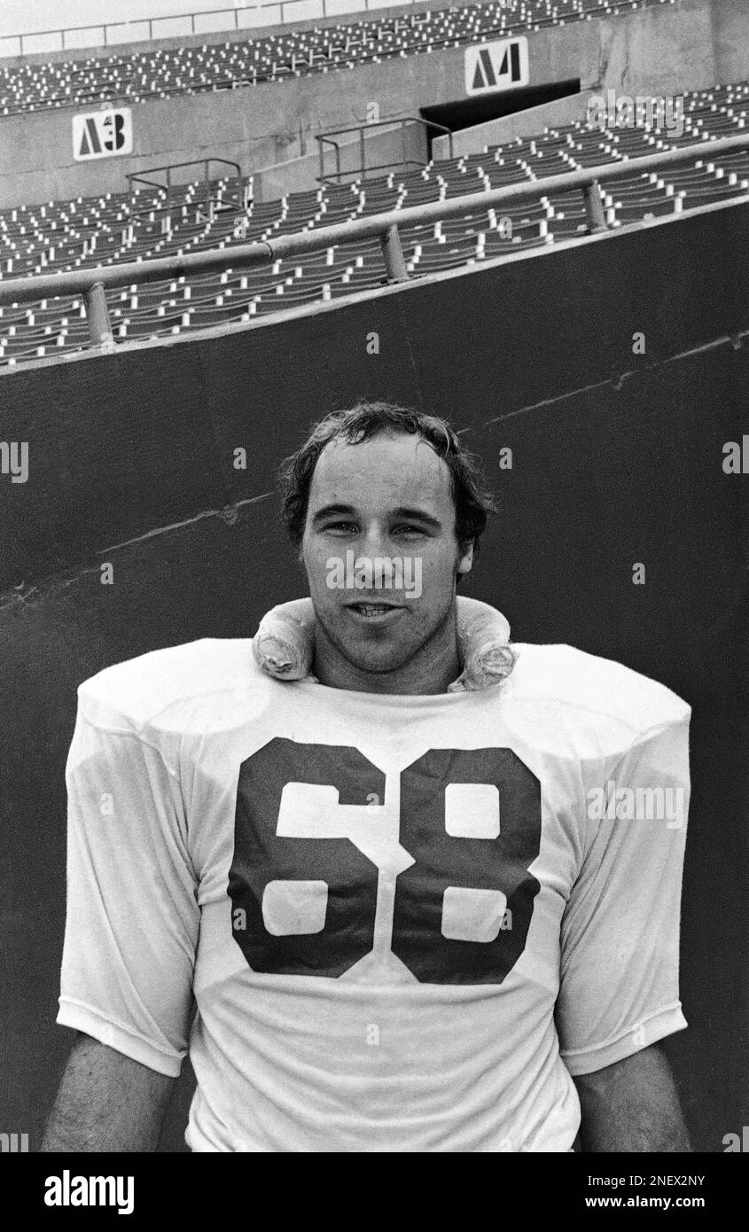 Buffalo Bills Joe DeLamielleure in 1977. (AP Photo Stock Photo - Alamy