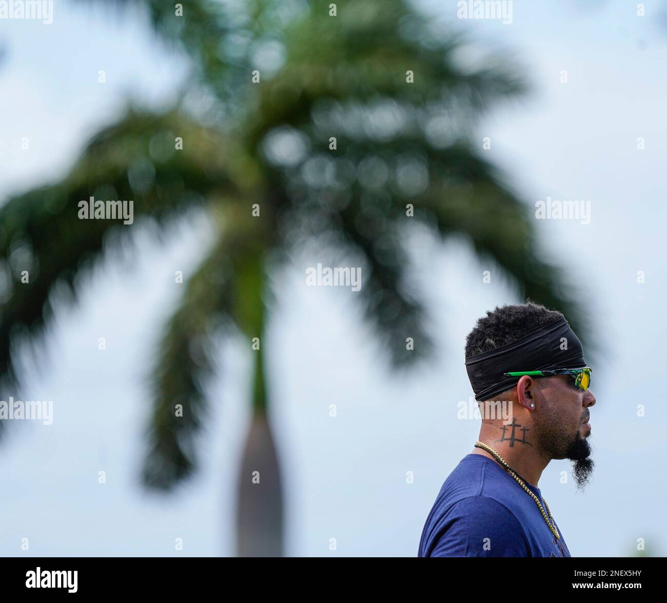 Houston Astros' Jose Abreu pauses while taking batting practice during spring  training baseball practice Friday, Feb. 17, 2023, in West Palm Beach, Fla.  (AP Photo/Jeff Roberson Stock Photo - Alamy