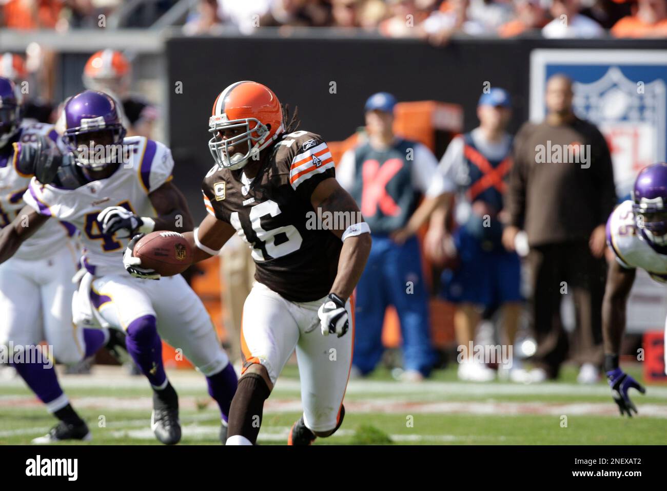 Cleveland Browns' Josh Cribbs (16) returns a kick during an NFL football game against the