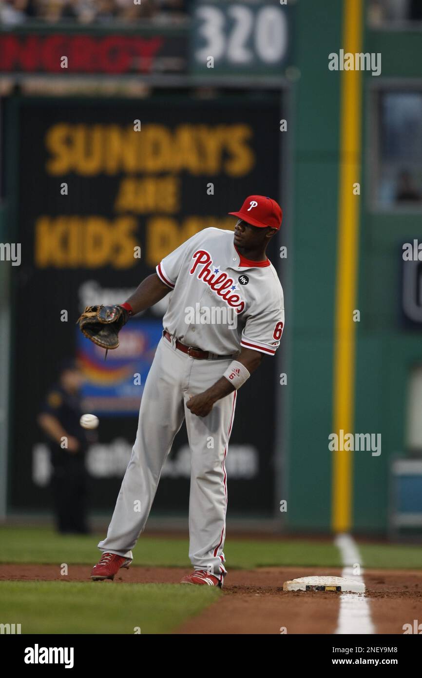 Philadelphia Phillies' Ryan Howard plays against the Pittsburgh Pirates in  the baseball game in Pittsburgh, Tuesday, Aug. 25, 2009. (AP Photo/Keith  Srakocic Stock Photo - Alamy