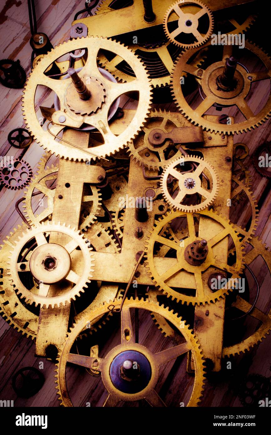 Antique clock gears hires stock photography and images Alamy
