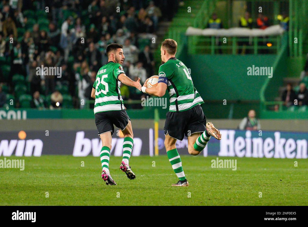 Viktor Gyokeres celebrates after scoring his first goal during Liga  Portugal 23/24 game between Sporting CP and FC Vizela at Estadio Jose  Alvalade Stock Photo - Alamy