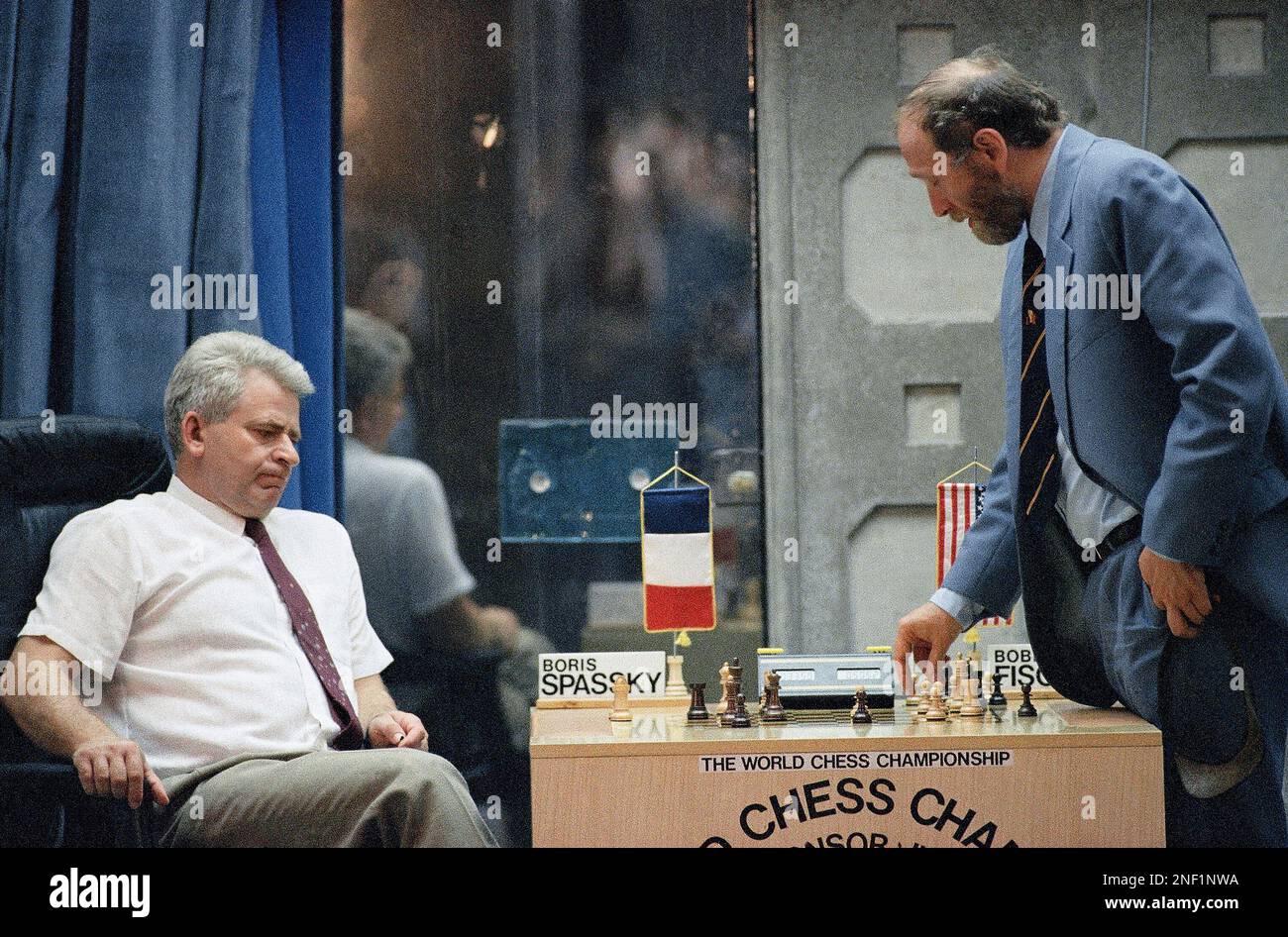 Boris Spassky playing a 41-board simultaneous exhibition in New York City  [Feb. 5th, 1974] : r/chess