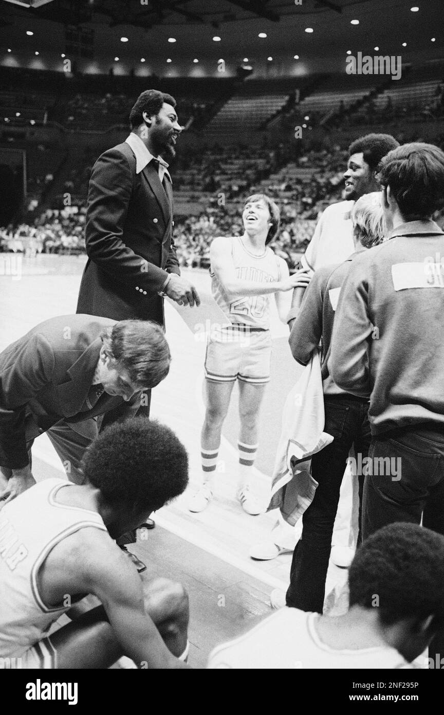 https://c8.alamy.com/comp/2NF295P/san-diego-conquistadors-coach-wilt-chamberlain-standing-left-towers-his-7-feet-2-inch-height-over-5-feet-10-inch-bill-shepherd-20-prior-to-the-start-of-their-game-with-the-new-york-nets-friday-march-2-1974-in-new-york-chamberlain-returned-to-his-coaching-spot-after-a-two-game-absence-ap-photorichard-drew-2NF295P.jpg
