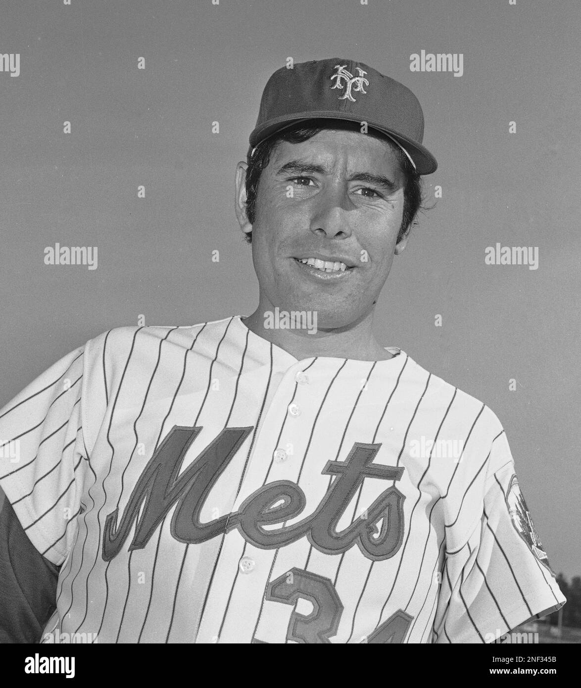 Professional sportsperson sportswear close up looking away smiling hi