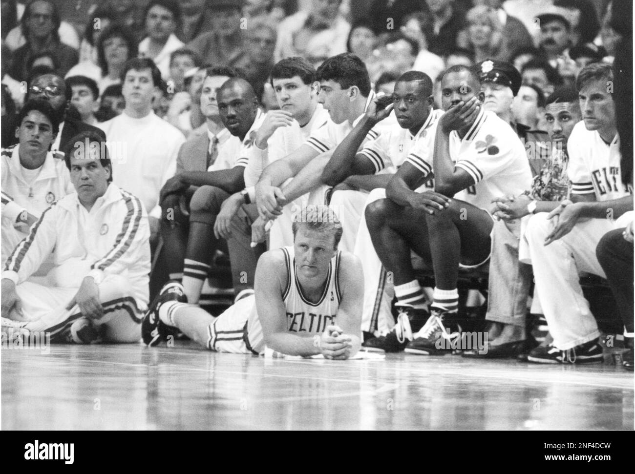 Larry black. Larry bird рост. Ларри блэк. Ларри блэкмон. Ларри николас.