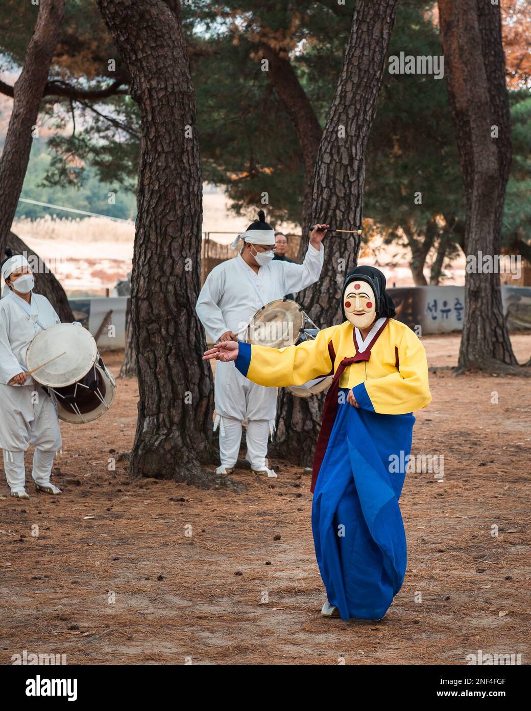 A scene from a Korean traditional play featuring 'the woman' at Hohoe Folk Village in Andong, South Korea. Stock Photo