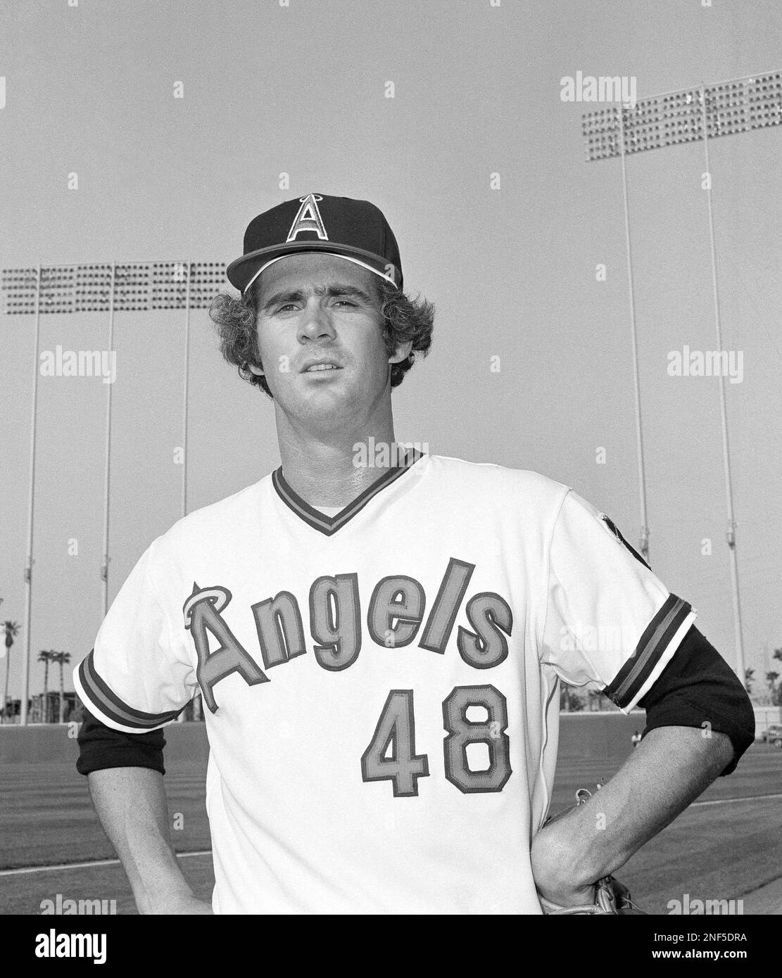 California Angels pitcher Bill Singer is shown, March 1977. (AP Photo ...