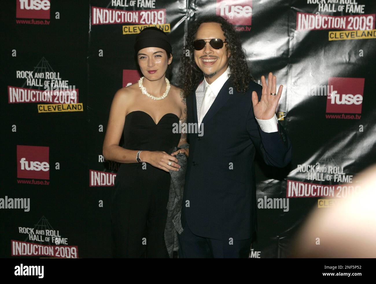 Metallica's Kirk Hammett, right, and Lani Hammett arrive on the red(07)