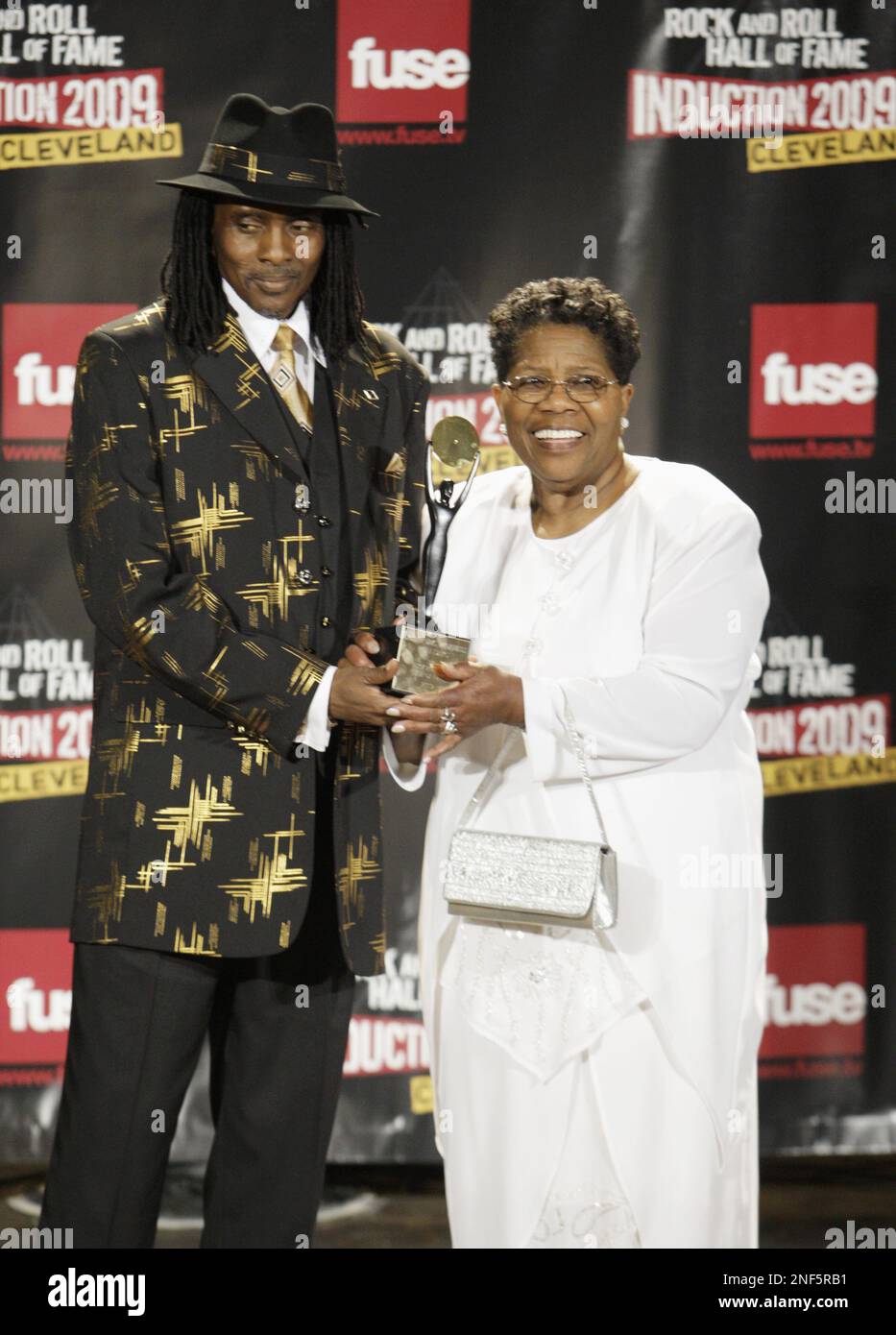 Marvin Thompson and Connie Perry, brother and mother of deceased Jason ...