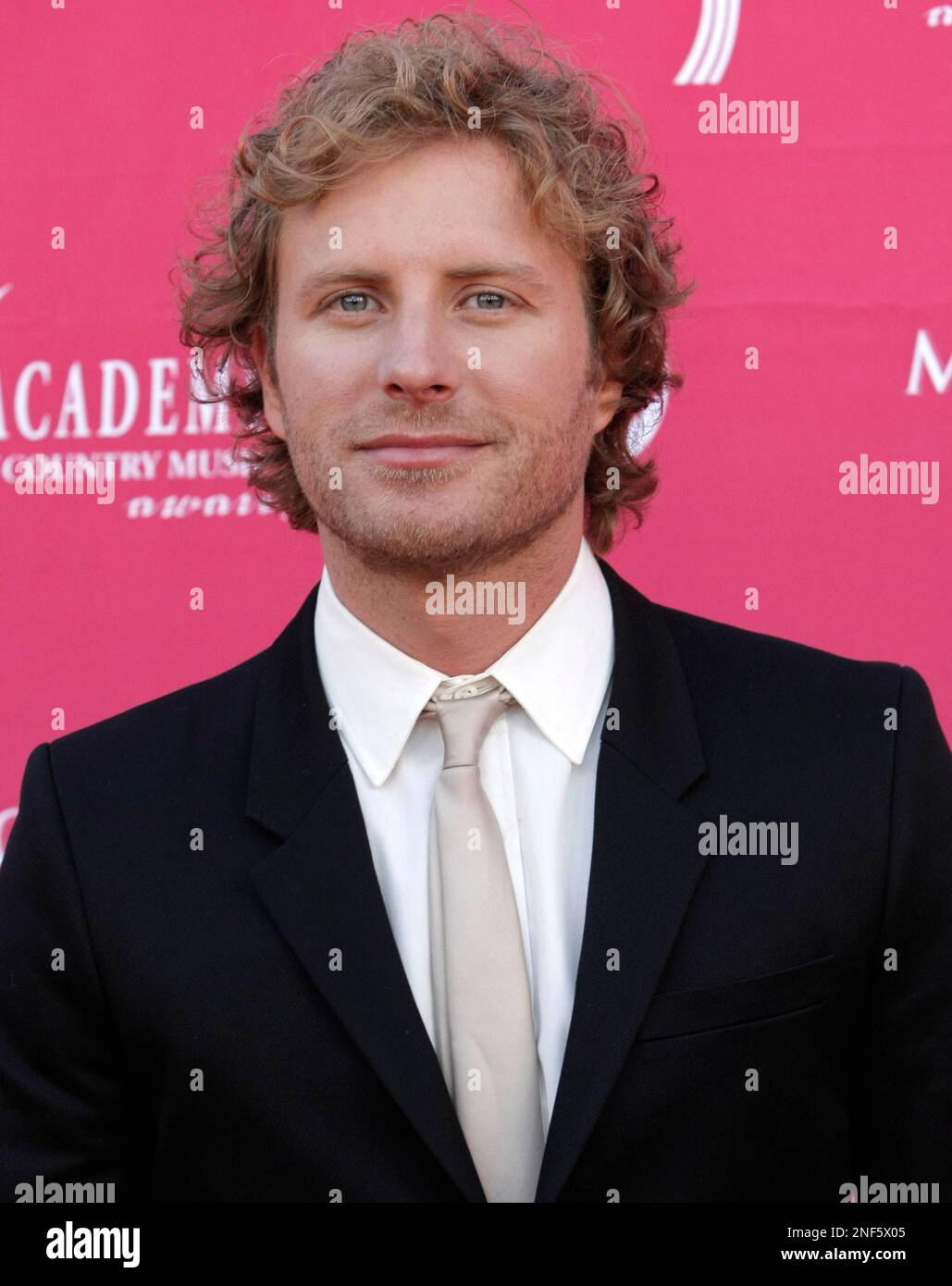 Singer Dirks Bentley arrive at the 44th Annual Academy of Country Music