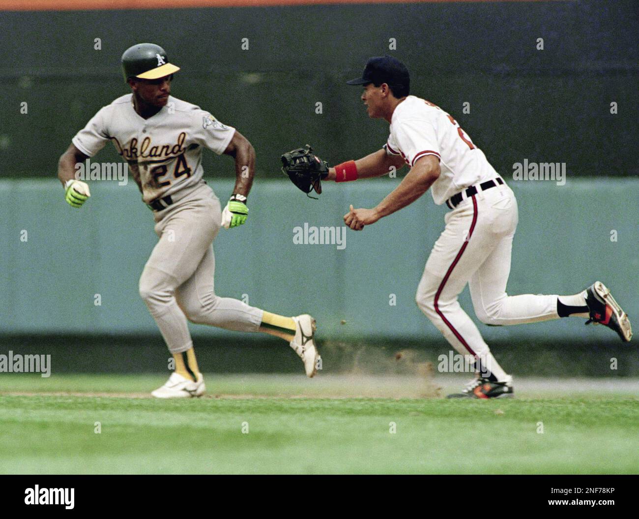 Rickey Henderson Oakland editorial photo. Image of competition