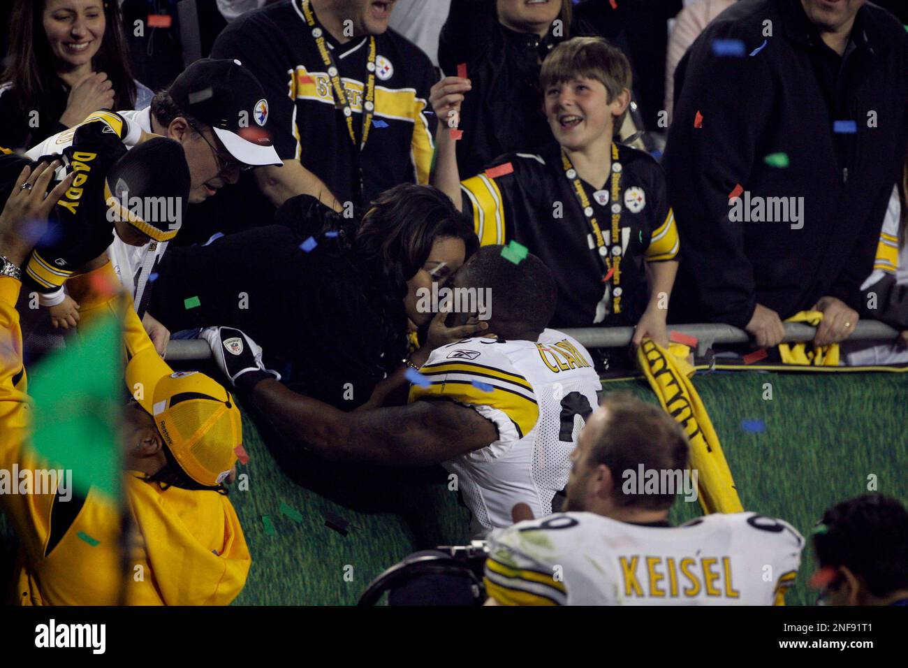 Pittsburgh Steelers safety Ryan Clark (25) is congratulated with a 