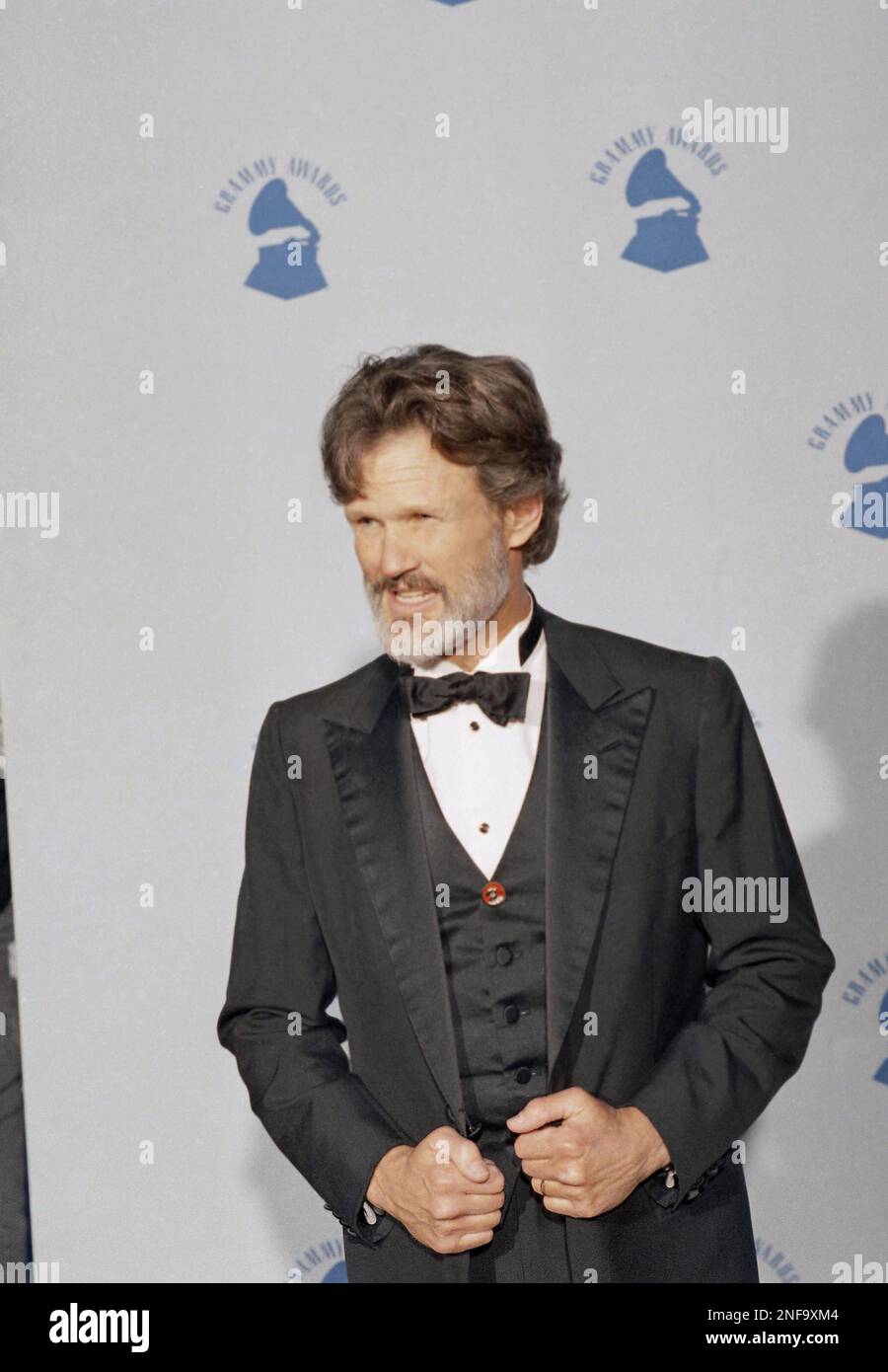 kris-kristofferson-at-the-emmy-awards-in-los-angeles-feb-24-1987