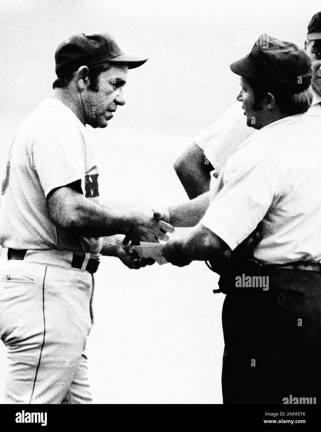Yogi Berra New York Mets  Baseball cards, New york mets baseball, Mlb  baseball