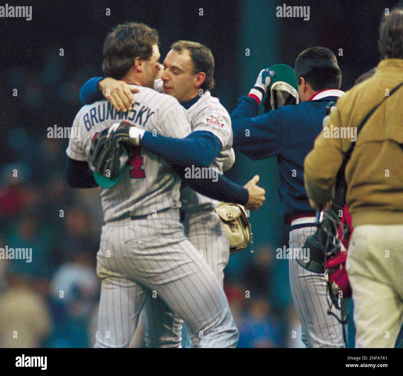 Gary Gaetti autographed 8x10 Photo (Minnesota Twins)