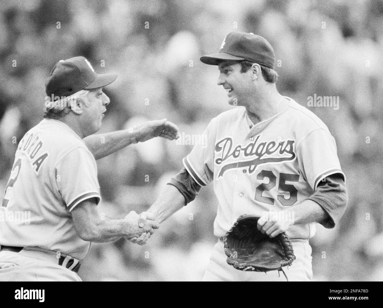 Los Angeles Dodgers Tom Lasorda Left Rushes Onto Filed To los-angeles-dodgers-tom-lasorda-left-rushes-onto-filed-to