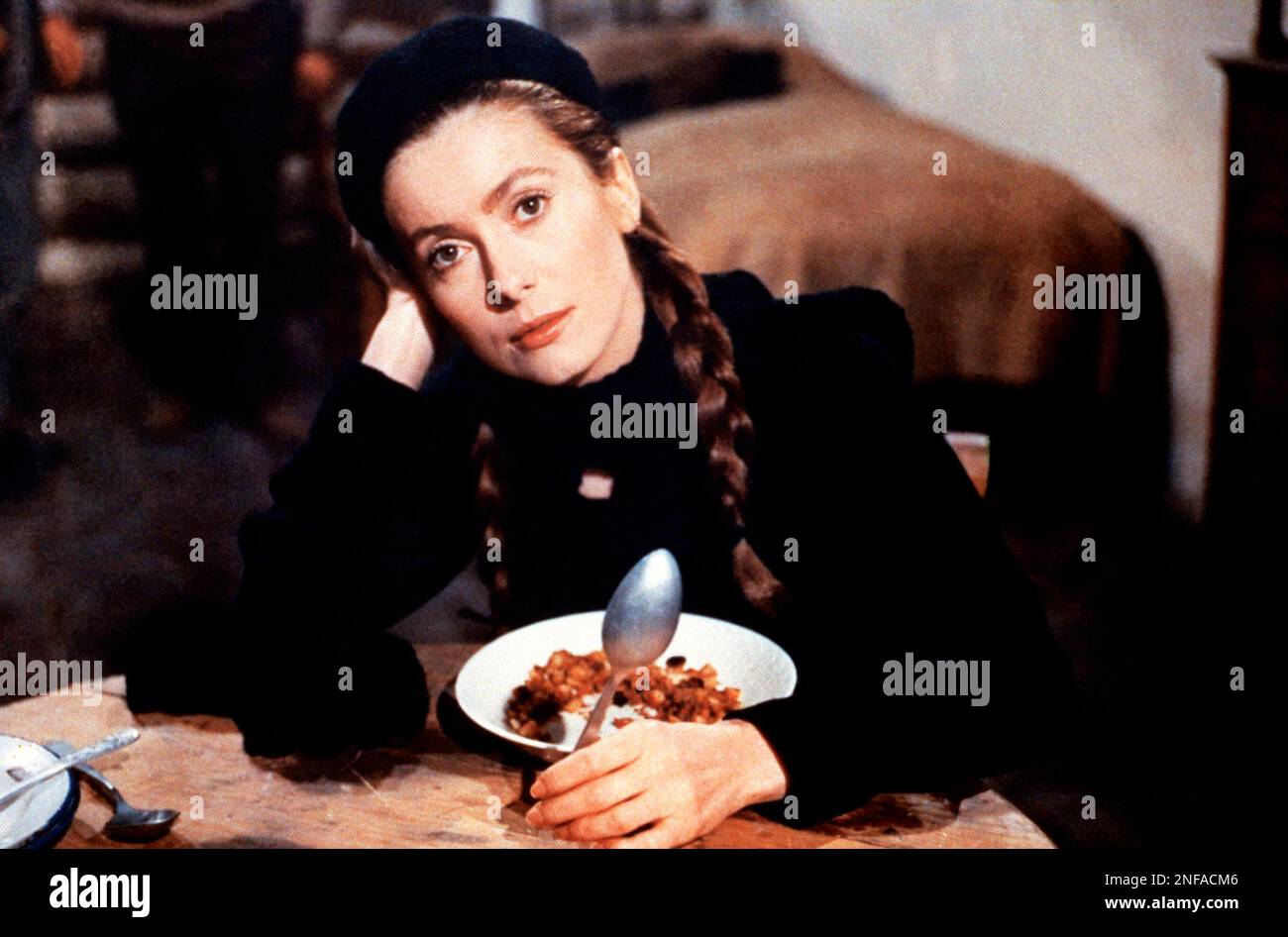 CATHERINE DENEUVE in TRISTANA (1970), directed by LUIS BUÑUEL. Credit: EPOCA FILMS / Album Stock Photo