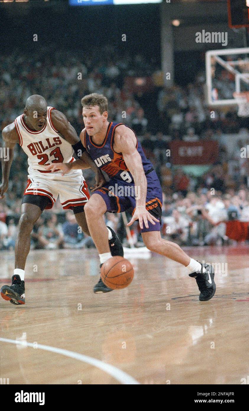 Michael Jordan Killing Thunder Dan Majerle (1993.03.30) 